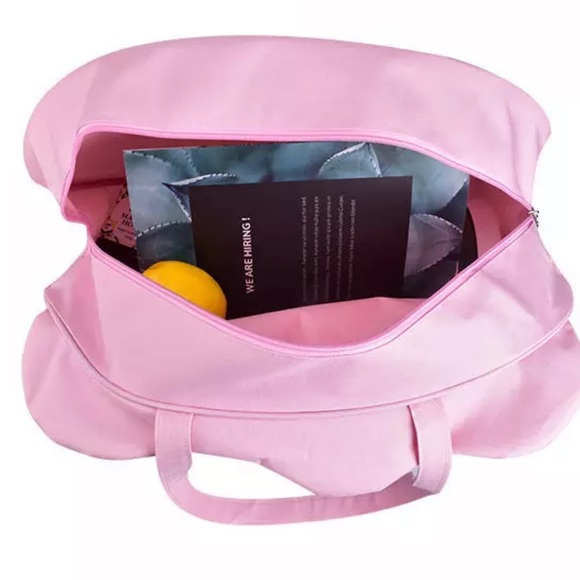 ONE LEFT!! Hello Kitty tote bags - Picture 2 of 13